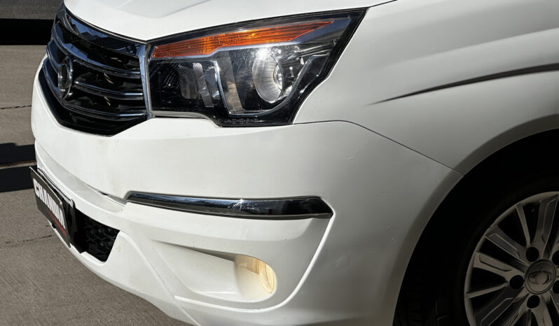 SsangYong Stavic 2.0T AT, 2015 full